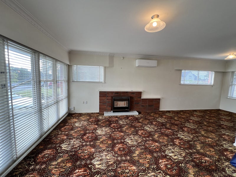 26 Liston Crescent, Hillcrest, Hamilton - Carousel 2