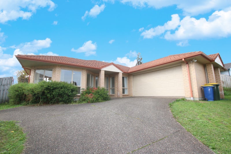 15 Chelmsley Avenue, Henderson, Auckland - Carousel 1