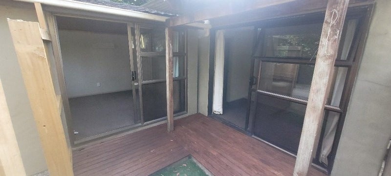 0 Munro Road - Carousel 2