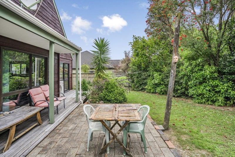 301 Main Road North, Brown Owl, Upper Hutt - Carousel 2