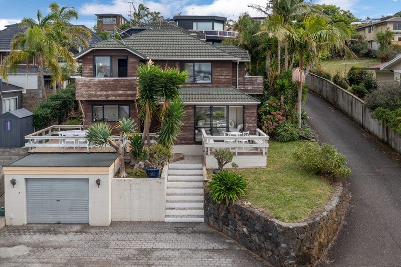 1/21 Commodore Parry Road, Castor Bay, Auckland - Carousel 1