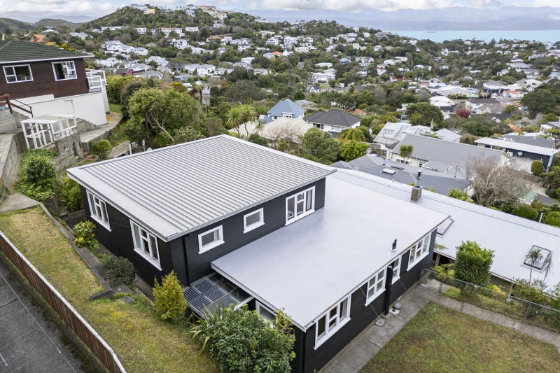 46 Baroda Street, Khandallah, Wellington - Carousel 1