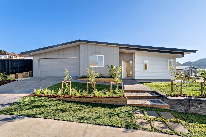 1 Joseph Kokich Avenue, Swanson, Auckland - Carousel 1