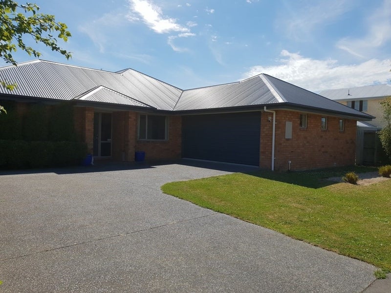 42 Eaglesome Avenue, Aidanfield, Christchurch - Carousel 1