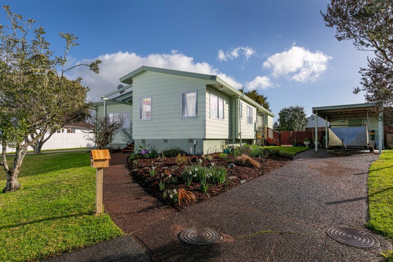 14 Miriam Corban Heights, Henderson, Auckland - Carousel 1