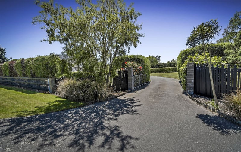 26 Whitewood Crescent, Christchurch - Carousel 2