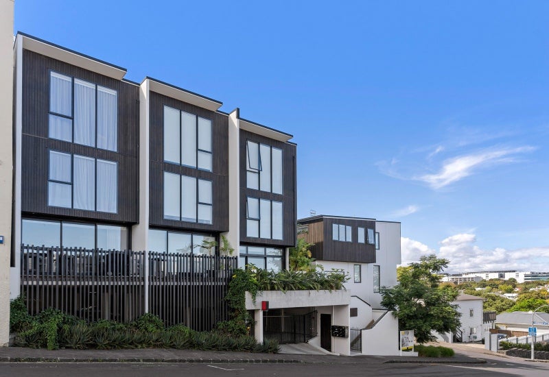 11/6 Waima Street, Grey Lynn, Auckland - Carousel 1