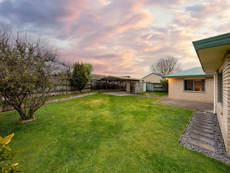 3 Magellan Rise, Flagstaff, Hamilton - Carousel 2