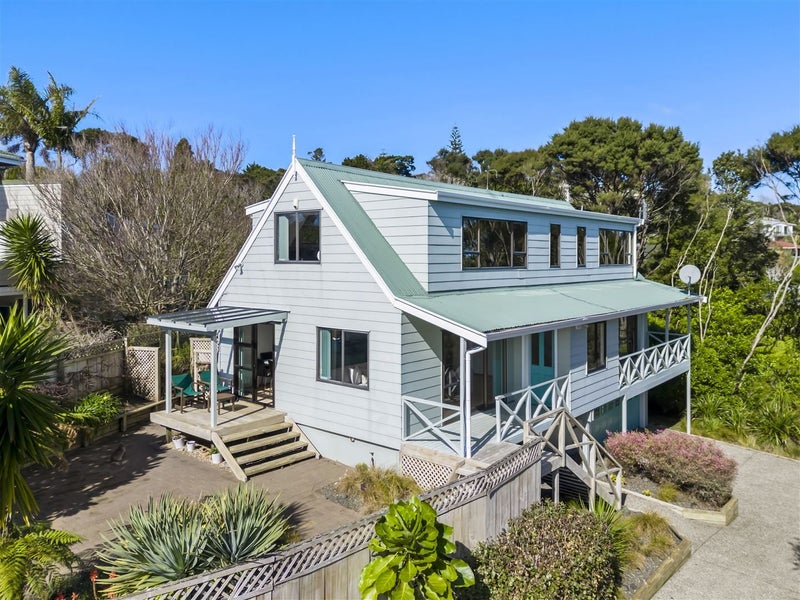 24 Houston Place, Bayview, Auckland - Carousel 1