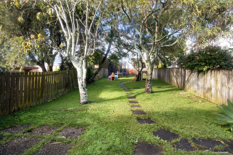 2/26 Seaview Terrace, Mount Albert, Auckland - Carousel 10