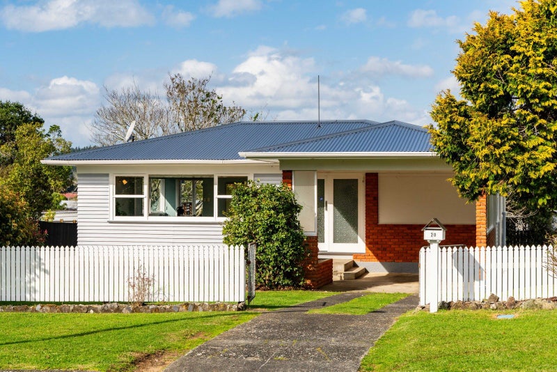 20 Otuhiwai Crescent, Tikipunga, Whangarei - Carousel 1