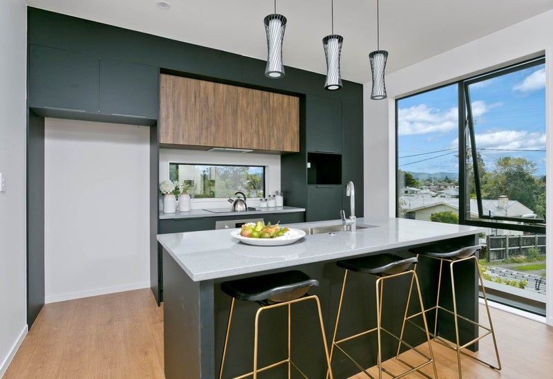 3/19 Kingdale Road, Henderson, Auckland - Carousel 2