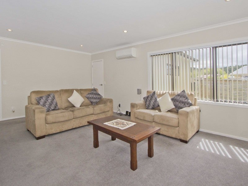 23A Karamea Grove, Wainuiomata, Lower Hutt - Carousel 2