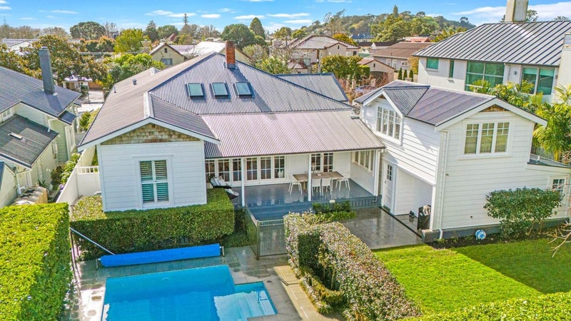 14 King George Avenue, Epsom, Auckland - Carousel 1