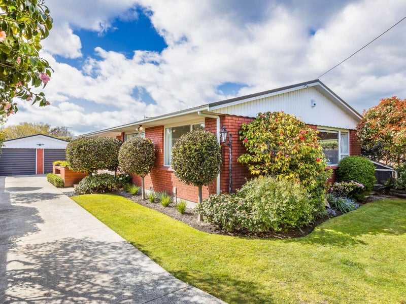124 Grimseys Road, Redwood, Christchurch - Carousel 1