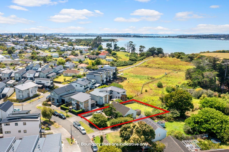 12 Kestrel Place, Wai o Taiki Bay, Auckland - Carousel 1