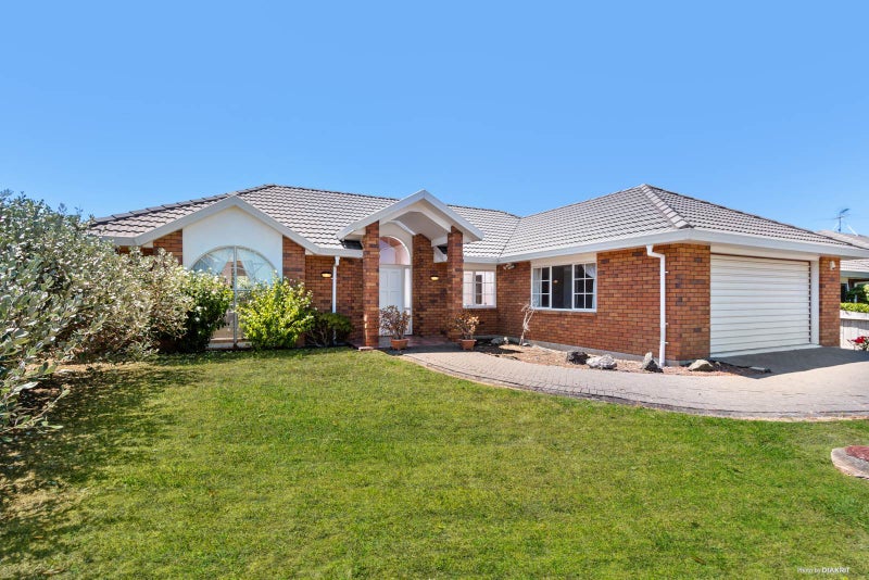 54 Nicholas Road, Somerville, Manukau - Carousel 1