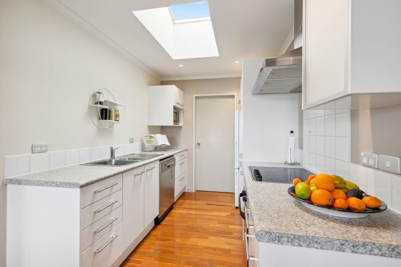 60A Croydon Street, Karori, Wellington - Carousel 2