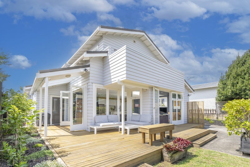 11 Truro Road, Sandringham, Auckland - Carousel 2