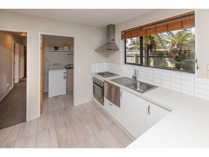 2/25 Wainoni Road, Wainoni, Christchurch - Carousel 2