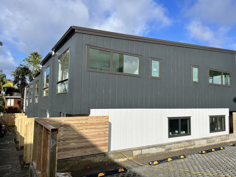 4/43 Tirimoana Road, Te Atatū South, Auckland - Carousel 1