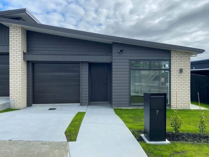 7 Tabernacle Street, Karaka, Papakura - Carousel 1