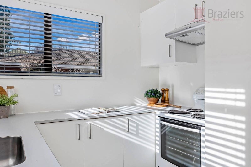 5/15 Draper Street, Richmond, Christchurch - Carousel 2