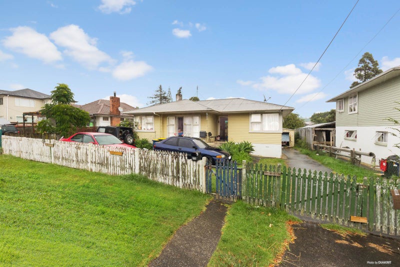 254 Hepburn Road, Glendene, Auckland - Carousel 2