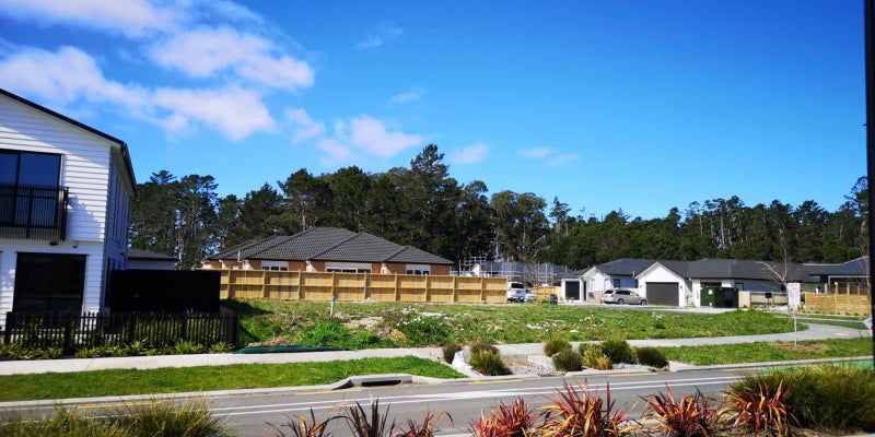 1 Konoba Avenue, Kumeū - Carousel 2