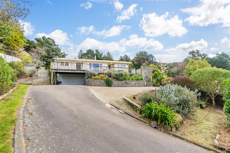 17 Davis Grove, Wainuiomata, Lower Hutt - Carousel 1
