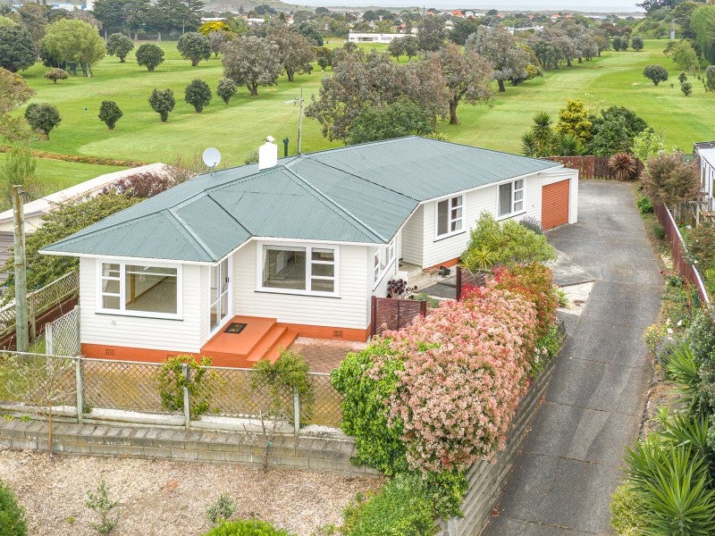 11 Toi Street, Tawhero, Whanganui - Carousel 1