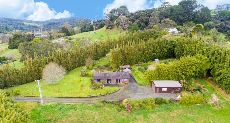 90 Bethells Road, Henderson - Carousel 1