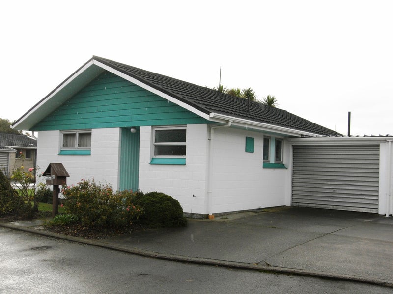 2/2 Peters Lane, Spreydon, Christchurch - Carousel 15