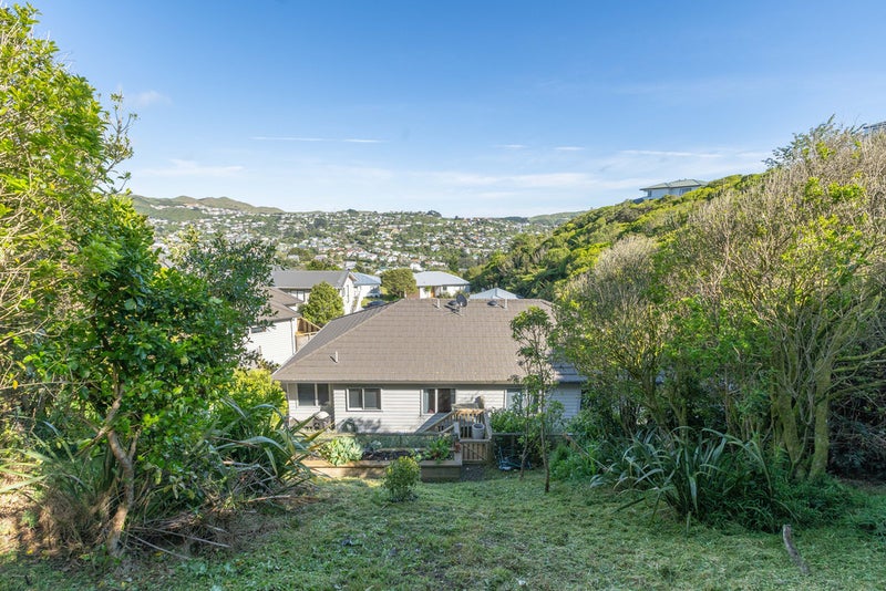16 Ted Gilberd Place, Newlands, Wellington - Carousel 18