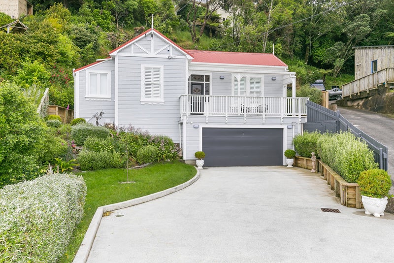 30 Mccoll Street, Vogeltown, Wellington - Carousel 1