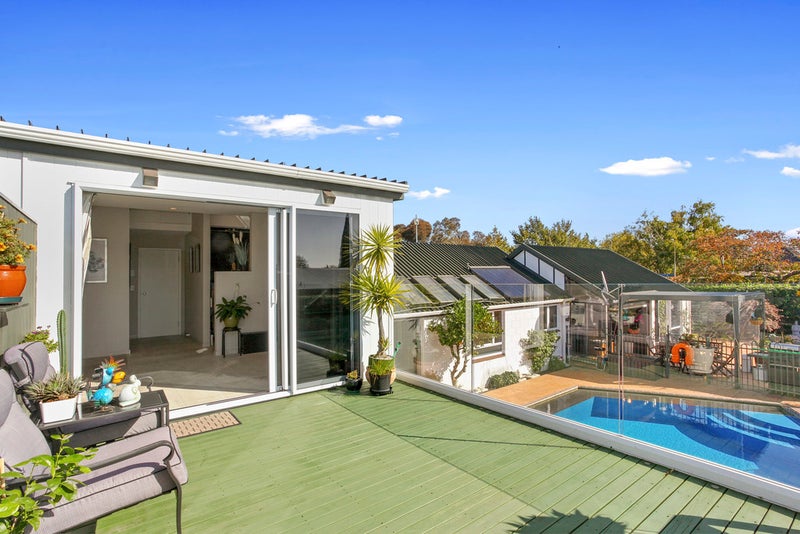 25 Rutherglen Avenue, Ilam, Christchurch - Carousel 1