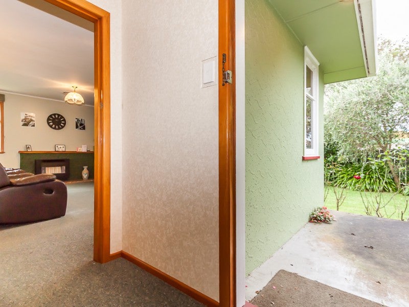 2 Oriana Place, Highbury, Palmerston North - Carousel 2