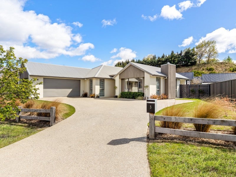 3 Oxfordshire Avenue, Lower Shotover, Queenstown - Carousel 1