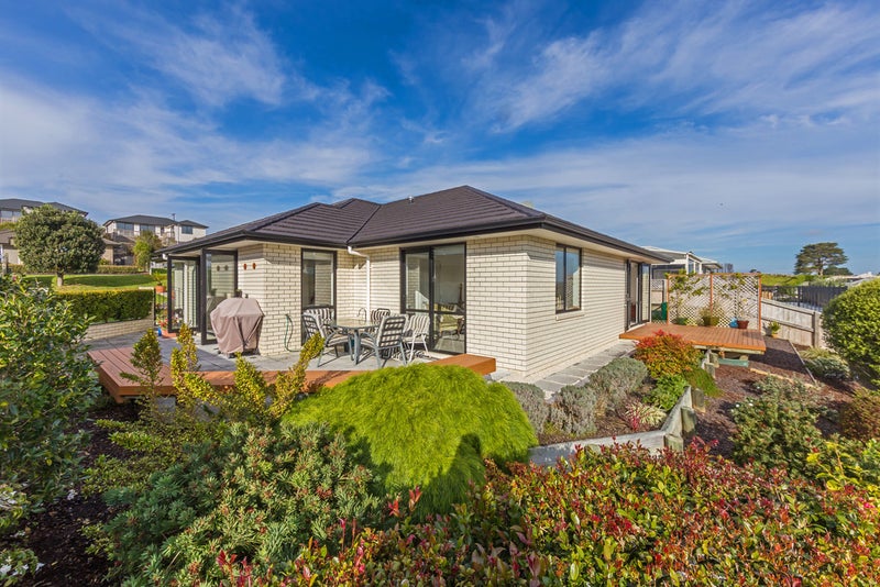 4 Hewson Drive, Snells Beach, Snells Beach - Carousel 2