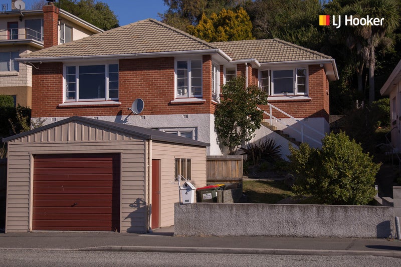 4 Riselaw Road, Calton Hill, Dunedin - Carousel 1