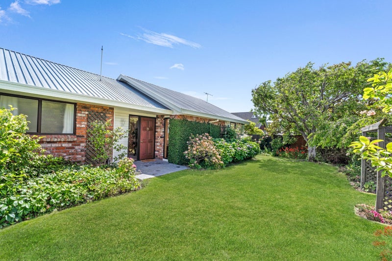 1B Gaylee Place, Redwoodtown, Blenheim - Carousel 2