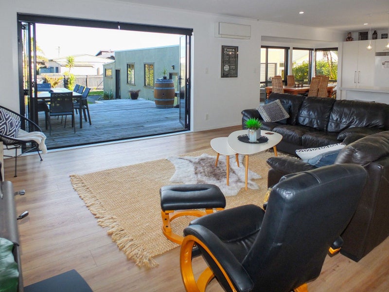50 Shortt Street, Foxton Beach, Foxton - Carousel 2