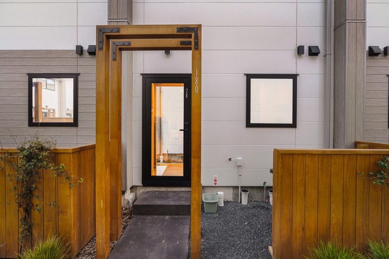 28/180 Marine Parade, New Brighton, Christchurch - Carousel 1