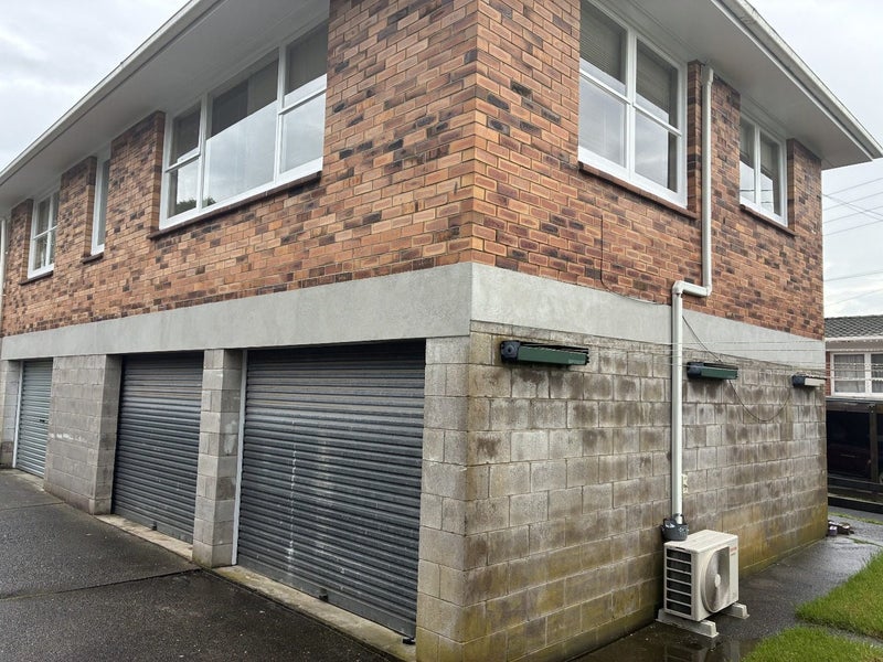 2/10 Shirley Road, Grey Lynn, Auckland - Carousel 12