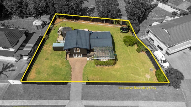 69 Pacific Parade, Army Bay, Whangaparaoa - Carousel 2