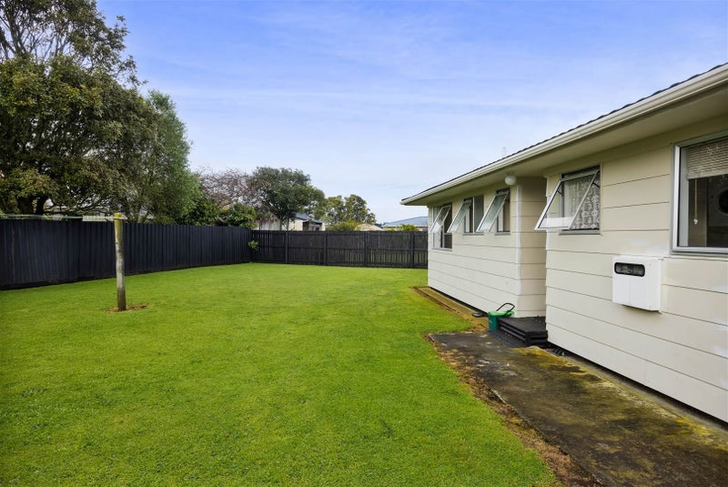 18 Dillon Drive, Bell Block, New Plymouth - Carousel 2
