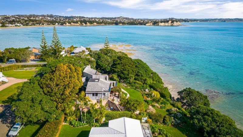 28 The Crescent, Tindalls Beach, Whangaparaoa - Carousel 1