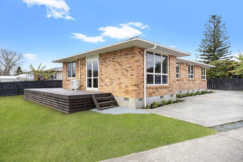 12 Cramond Drive, Mangere East, Auckland - Carousel 2
