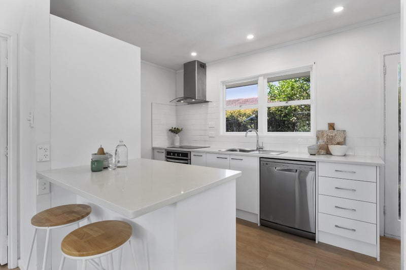 4/14 Amaru Road, Onehunga, Auckland - Carousel 2