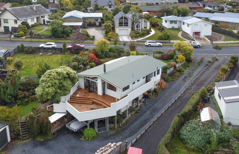 20 Estuary Crescent, Fairfield, Dunedin - Carousel 2